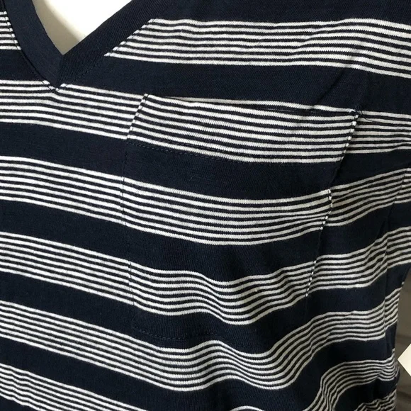 Daily Ritual striped v neck pocket tee, NWT medium - Picture 4 of 7